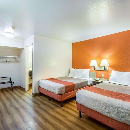 Motel 6-Youngtown, Az - Phoenix - Sun City Екстер'єр фото