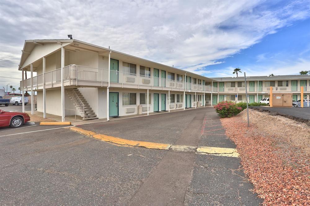 Motel 6-Youngtown, Az - Phoenix - Sun City Екстер'єр фото