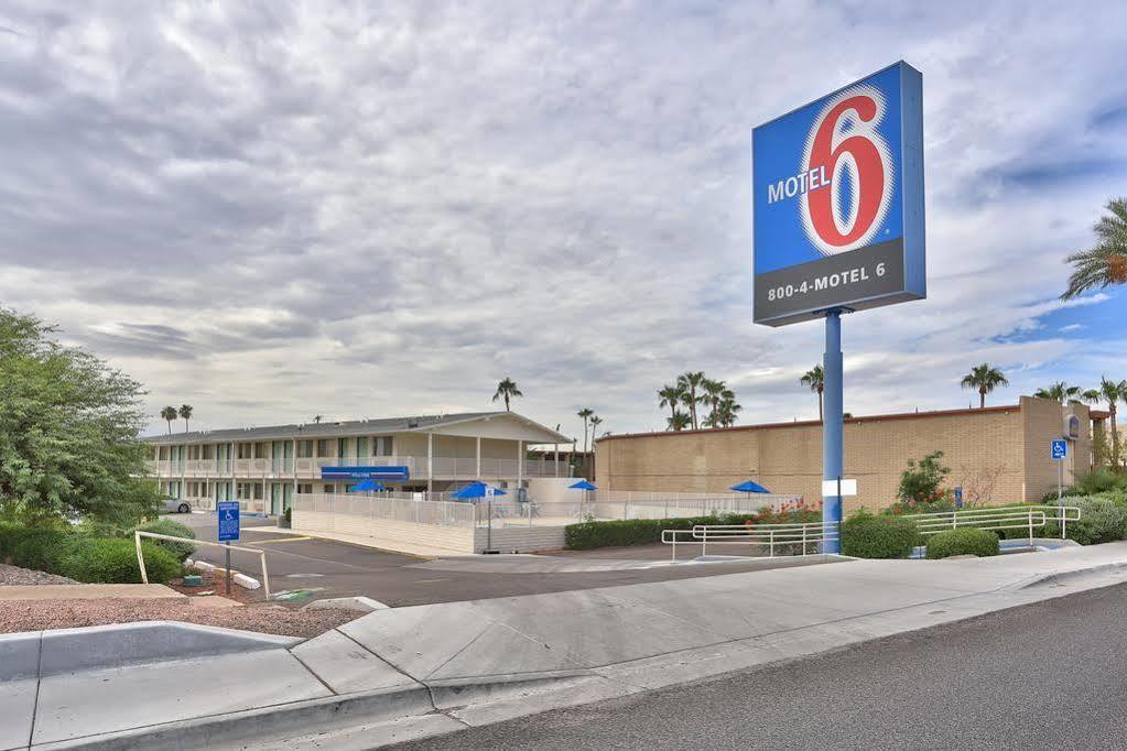 Motel 6-Youngtown, Az - Phoenix - Sun City Екстер'єр фото