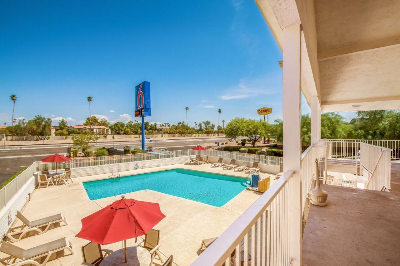 Motel 6-Youngtown, Az - Phoenix - Sun City Екстер'єр фото