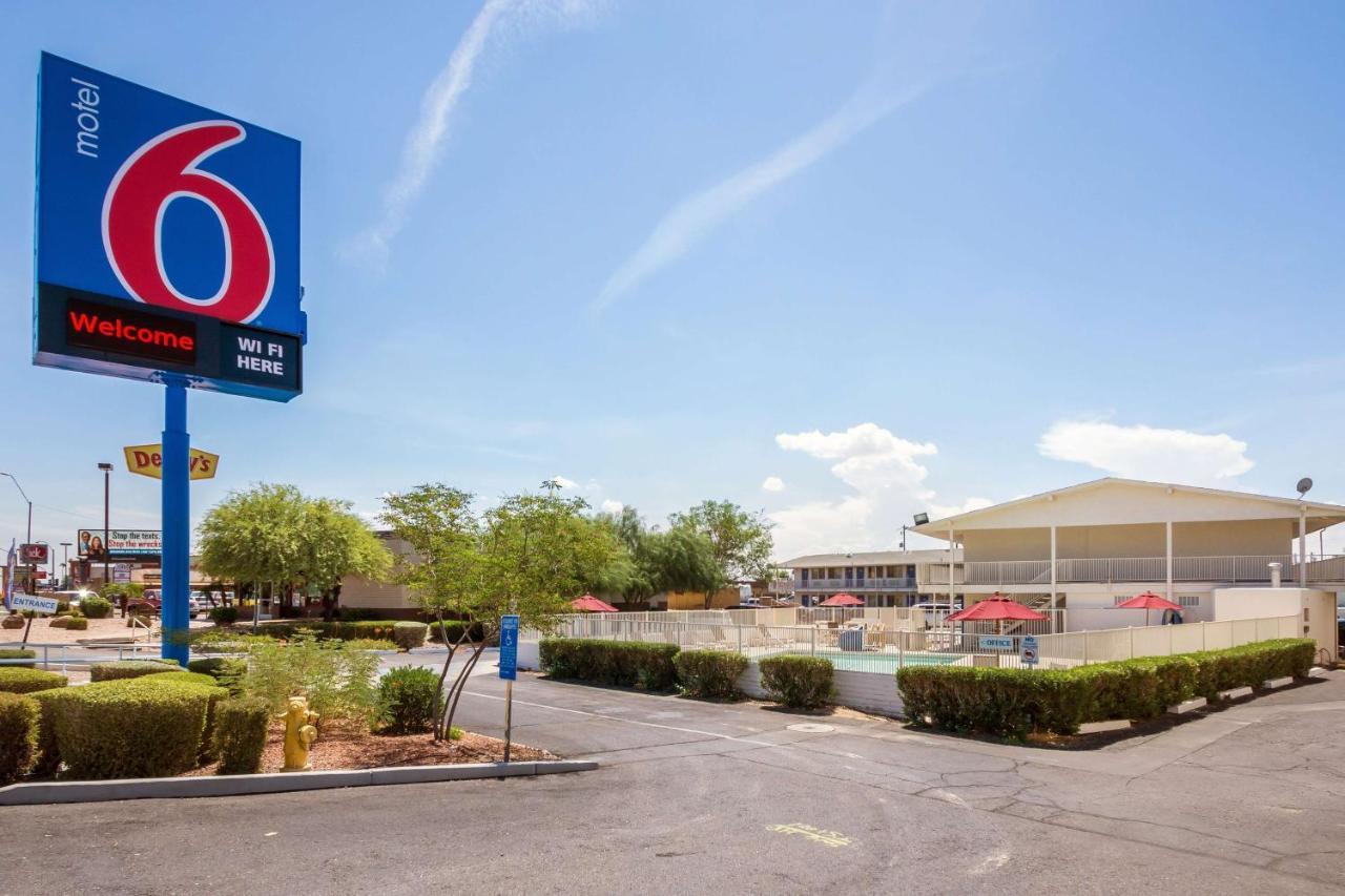 Motel 6-Youngtown, Az - Phoenix - Sun City Екстер'єр фото